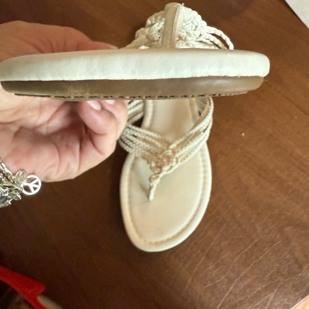 EUC Talbots Women's White Braided Sandals SZ 9 - Picture 6 of 15